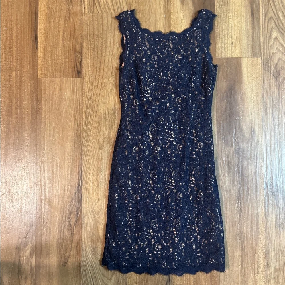 Adrianna Papell‎ Navy Lace Boat Neck Sheath Dress Size 4